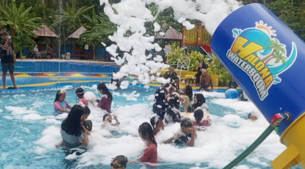 Halona Waterbom